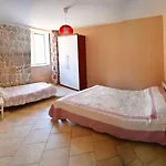 Apartments Mia
