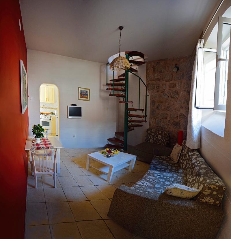Mia Apartment